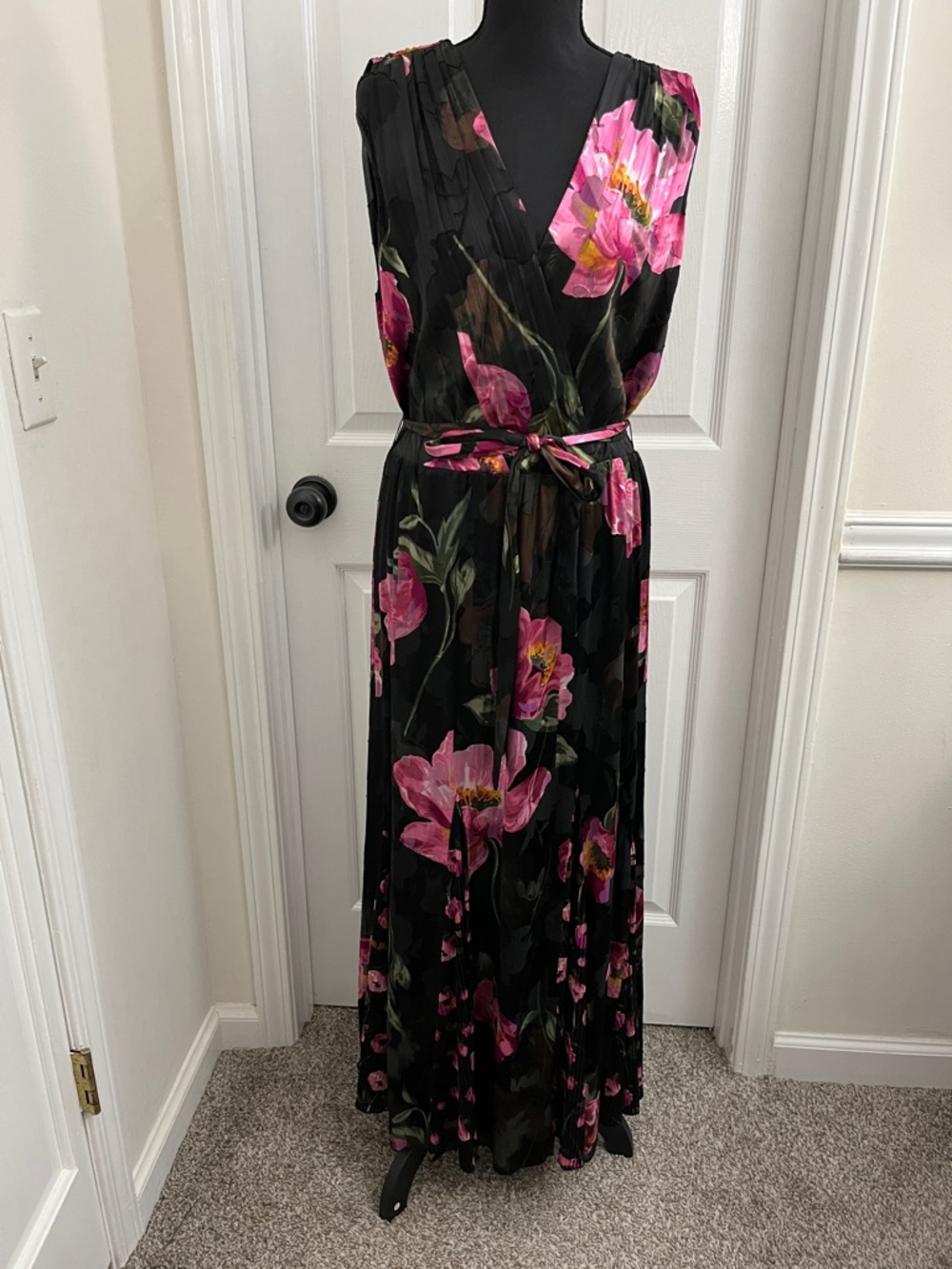 NWT WHBM Stunning Black and Pink Dress